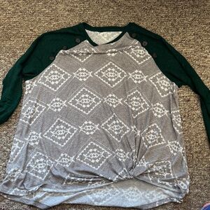 Maurices Gray and Green Geometric Long Sleeve Top